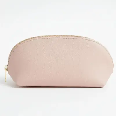 sac-pochette-en-cuir-végan-rose-poudré-de-forme-arrondie-vente-en-gros